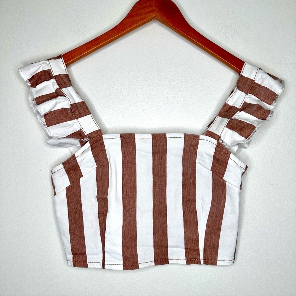 Saints & Hearts Brown and White Fitted Ruffled Stretchy Crop Top Size Small